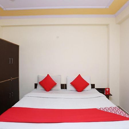 Hotel O Airport Plaza By Palace Yeni Delhi Dış mekan fotoğraf