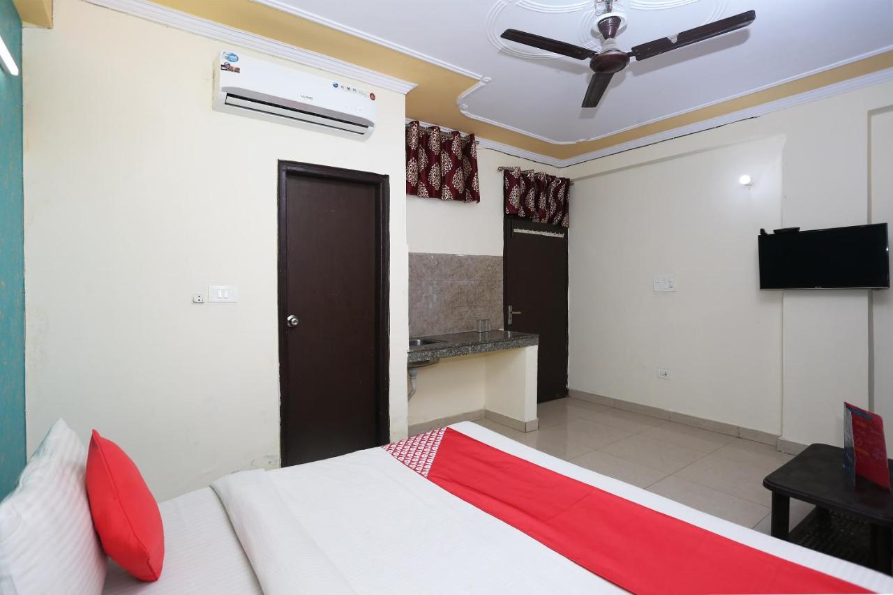 Hotel O Airport Plaza By Palace Yeni Delhi Dış mekan fotoğraf