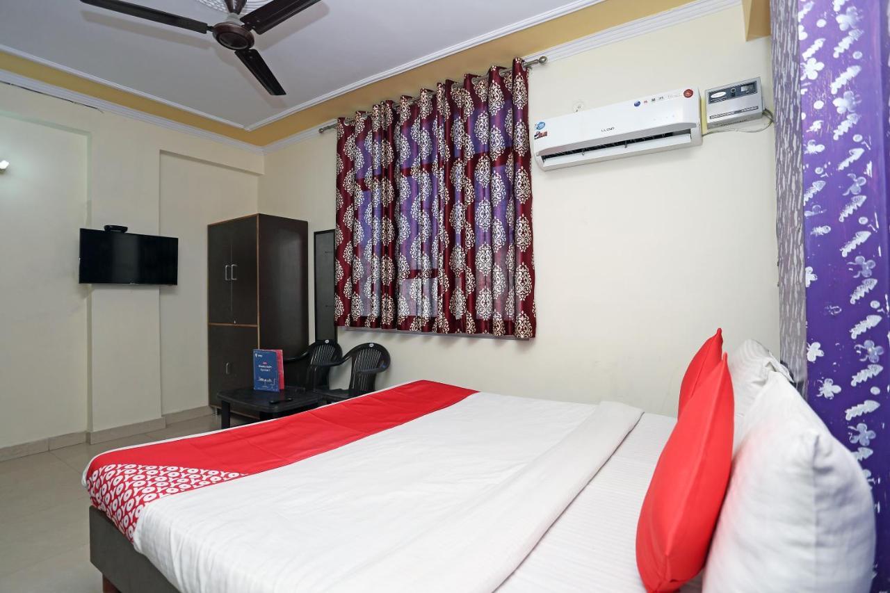 Hotel O Airport Plaza By Palace Yeni Delhi Dış mekan fotoğraf