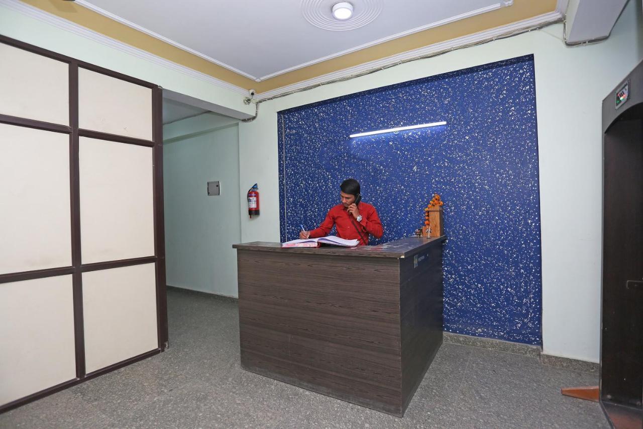Hotel O Airport Plaza By Palace Yeni Delhi Dış mekan fotoğraf