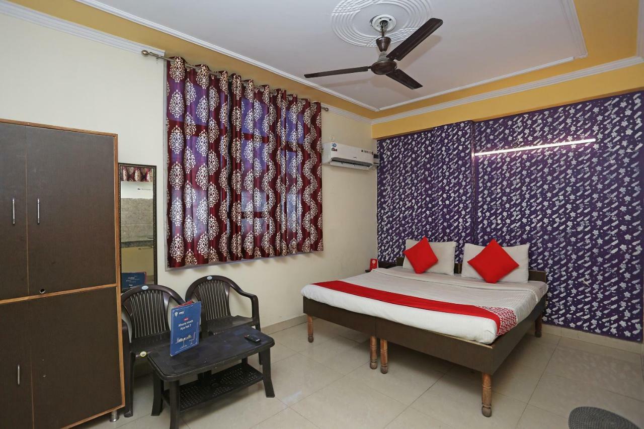 Hotel O Airport Plaza By Palace Yeni Delhi Dış mekan fotoğraf